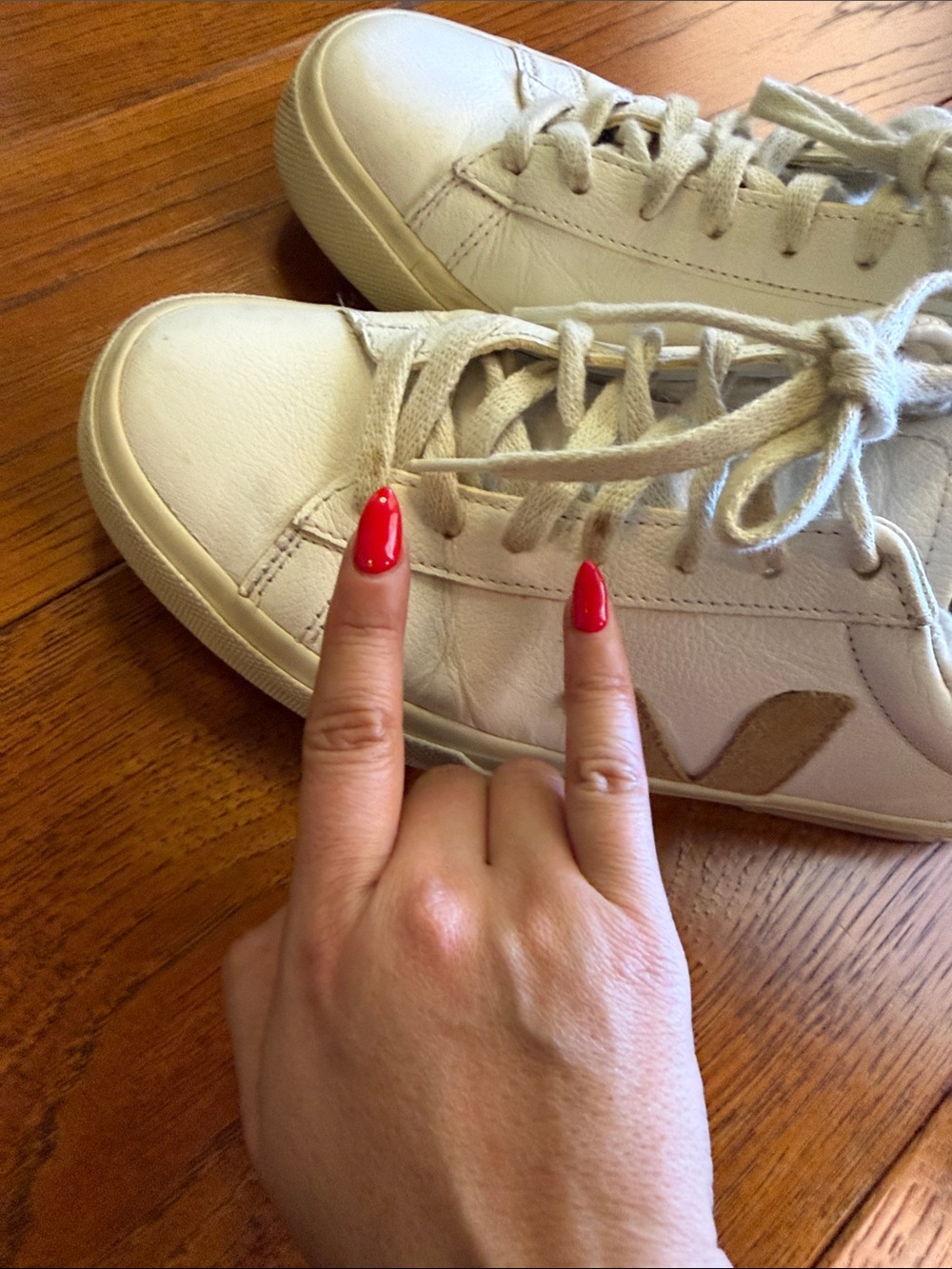 Veja Campo Fured Leather White Desert Sneakers - Picture 7 of 8